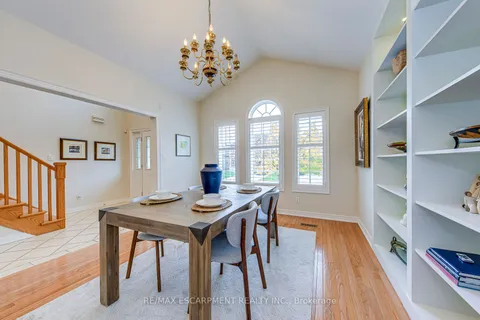 42 Creanona Boulevard, ON L8E 5T2