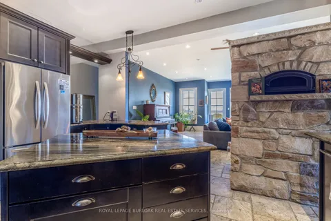 957 Beach Boulevard, ON L8H 6Z7