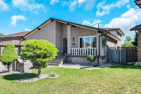 140 SOLOMON Crescent, ON L8W 2G7