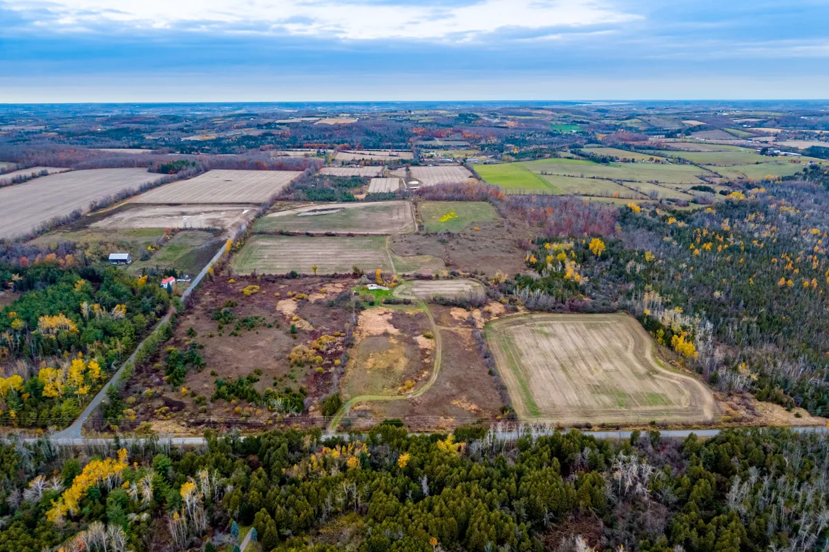 635 Wilson Line, ON L0A 1C0