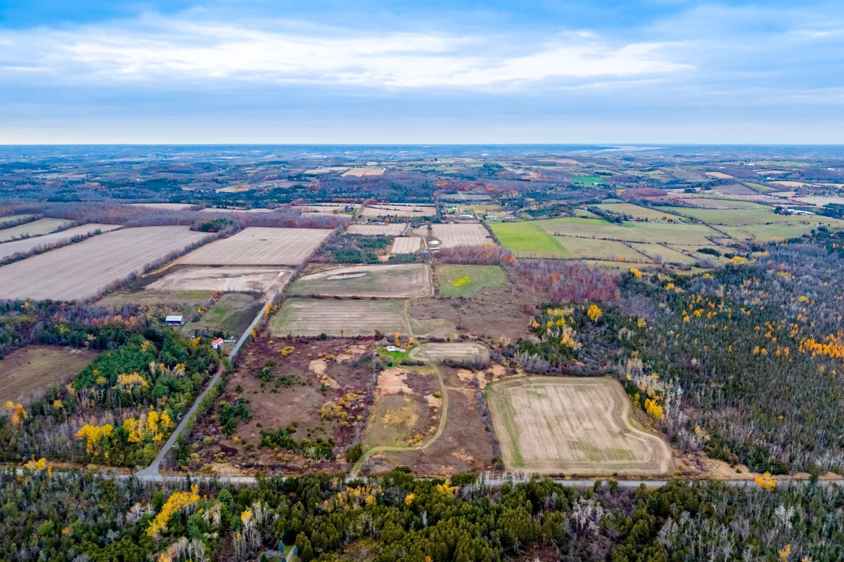 635 Wilson Line, ON L0A 1C0