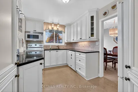 1031 Connaught Avenue, ON K2B 5N2