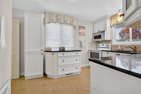 1031 Connaught Avenue, ON K2B 5N2