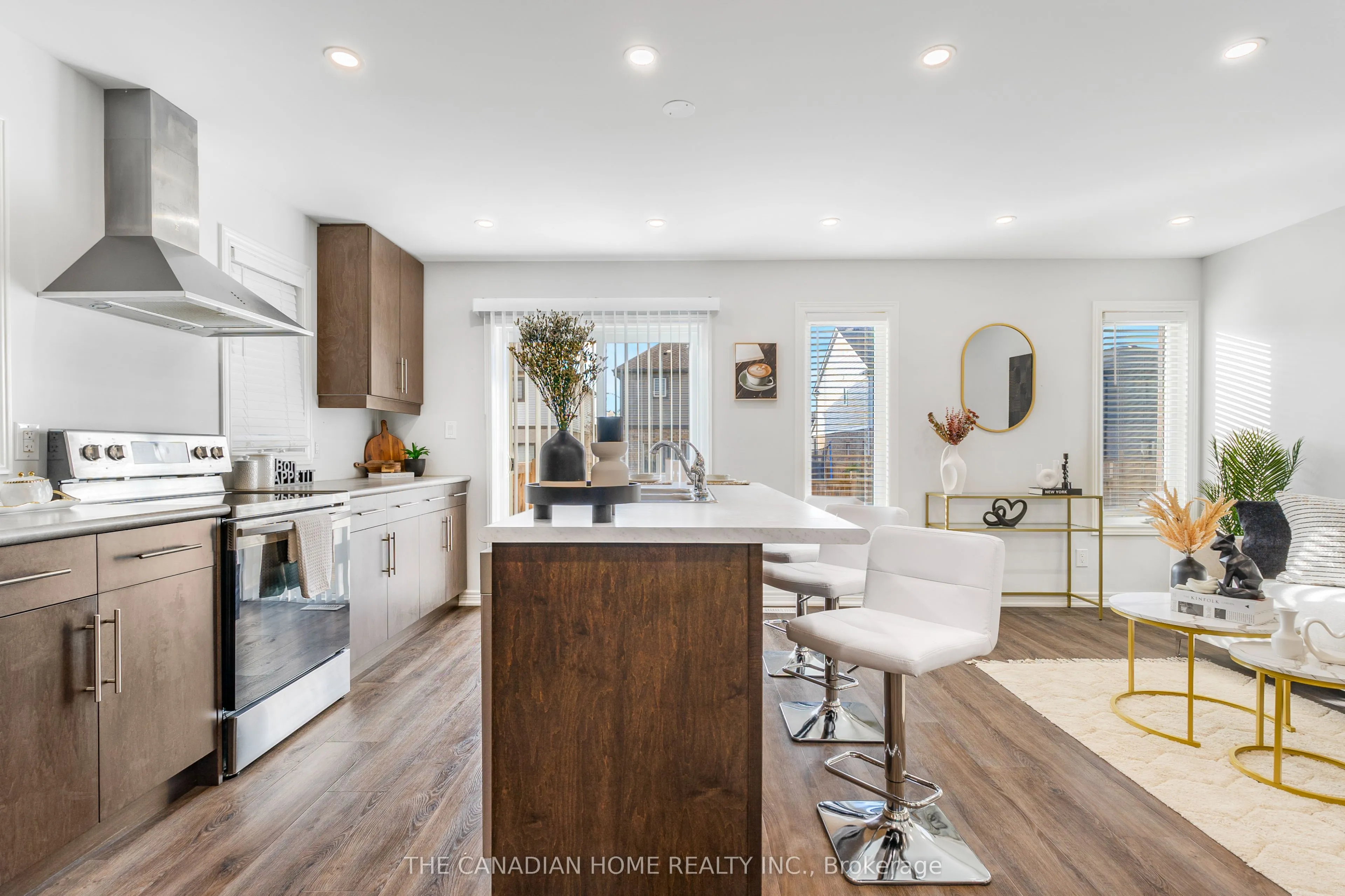 15 Damude Avenue, ON L2V 0G6