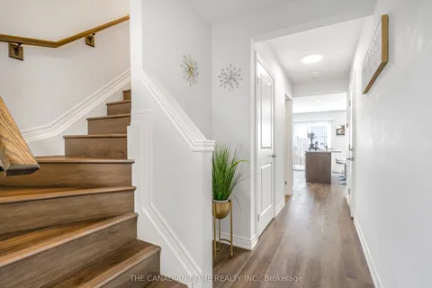 15 Damude Avenue, ON L2V 0G6