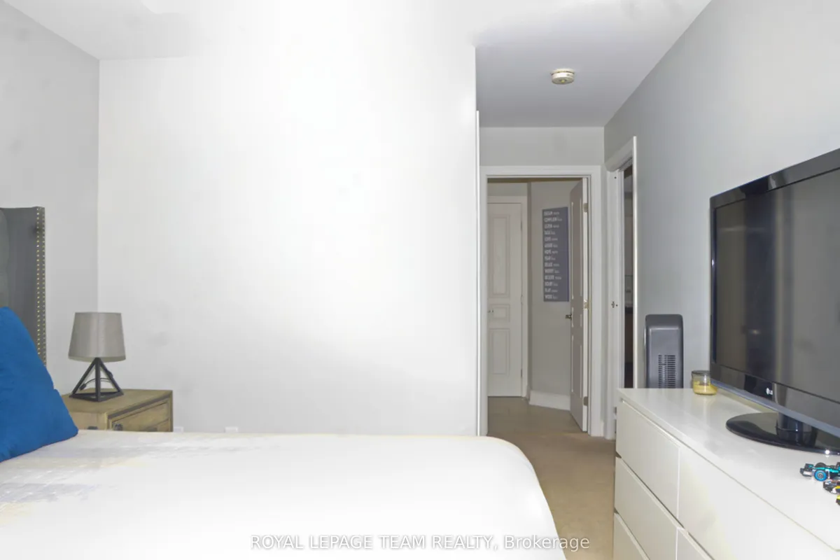 13A Centre Street, ON K6V 5S6