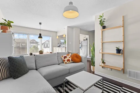 469 Meadowhawk Crescent, ON K2J 5W7