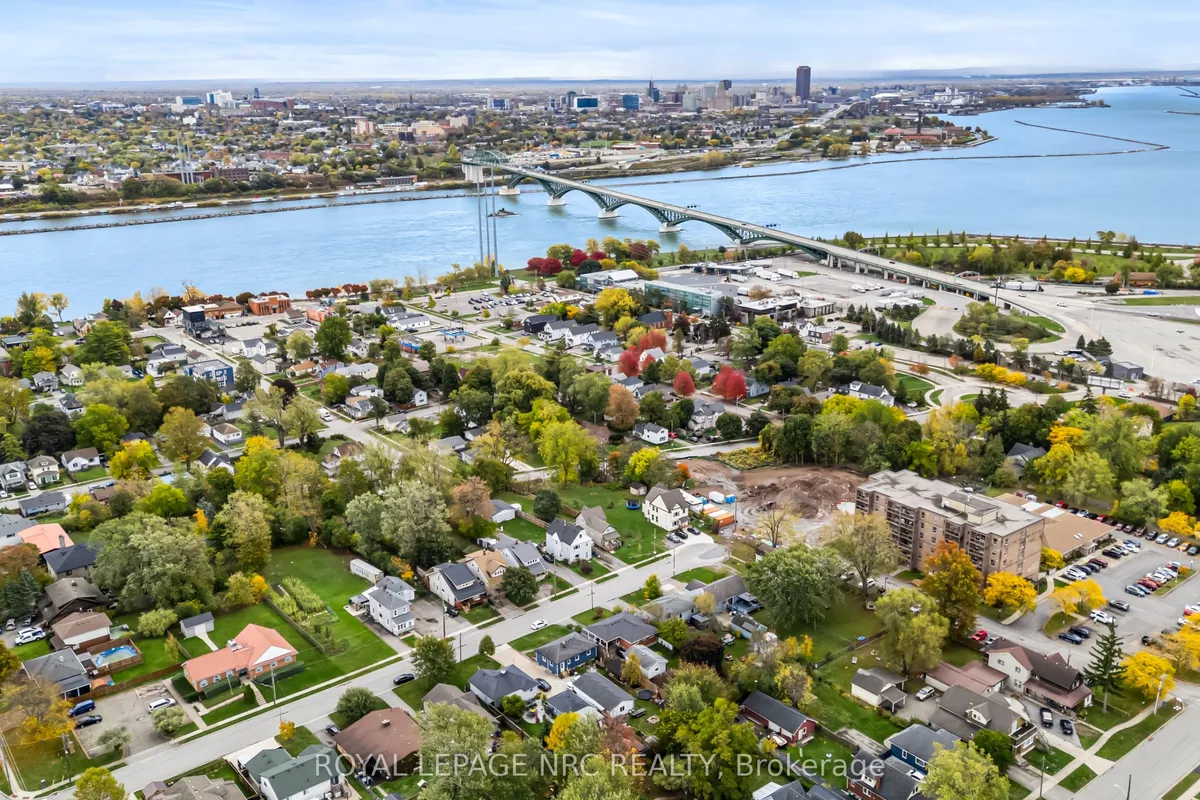 231 STANTON Street, ON L2A 3N8