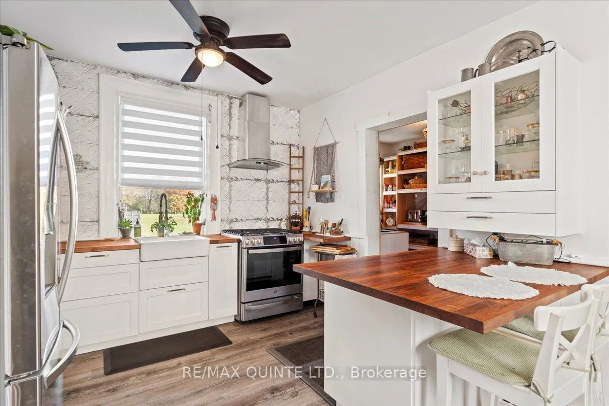 15775 Loyalist Parkway, ON K0K 1G0