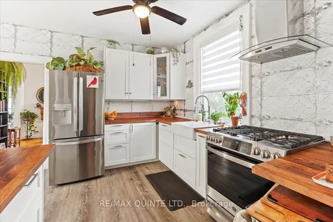 15775 Loyalist Parkway, ON K0K 1G0