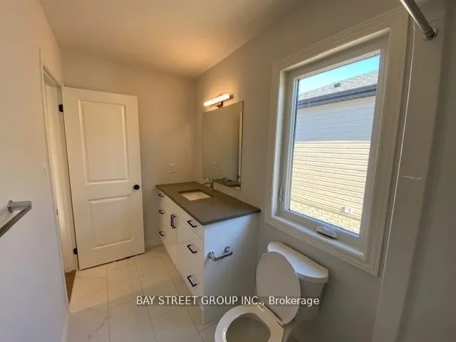 122 Byers Street, ON N6L 0G5