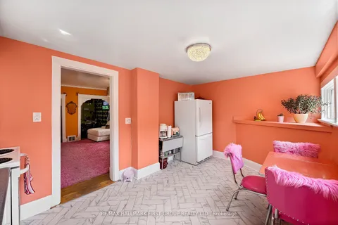 168 Adeline Street, ON K9J 5E3