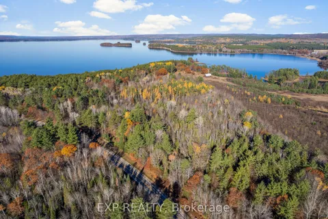 30 Grannys Lane, ON K0J 2A0