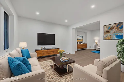 20 Crosthwaite Avenue, ON L8H 4T9