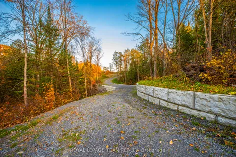 1201 Dunning Road, ON A1A 1A1