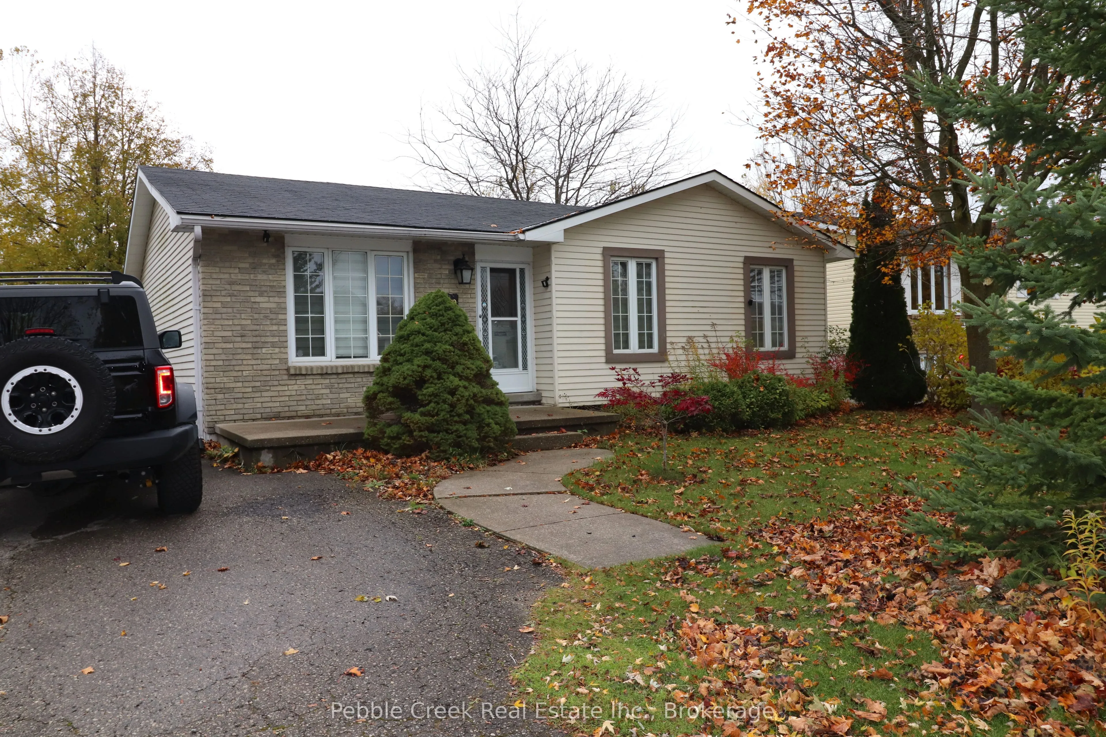 790 Andrew Malcolm Drive, ON N2Z 1M7