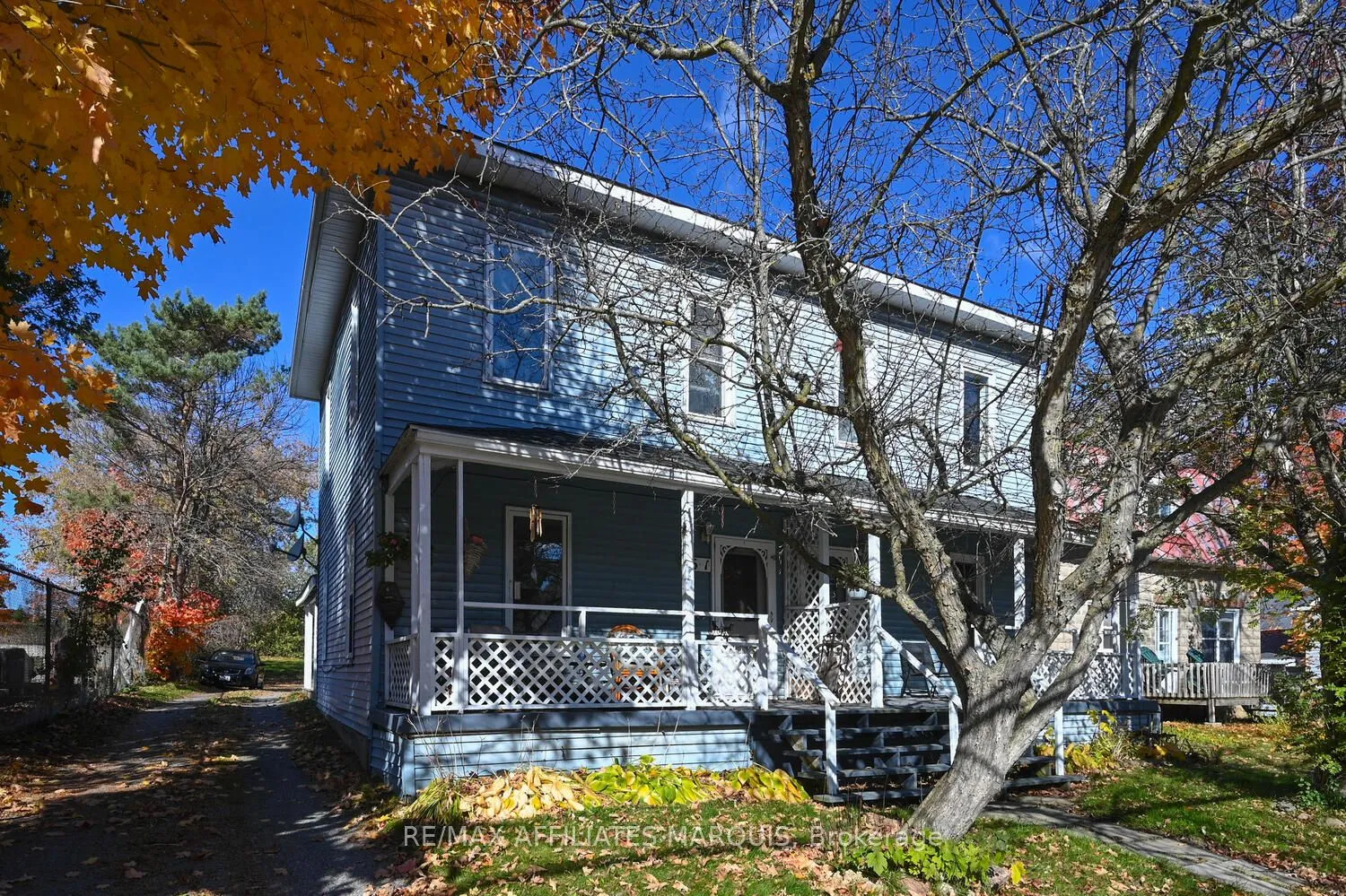 26 Rideau Street, ON K0G 1X0