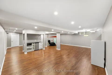 347 Bamburgh Way, ON K2J 5R1