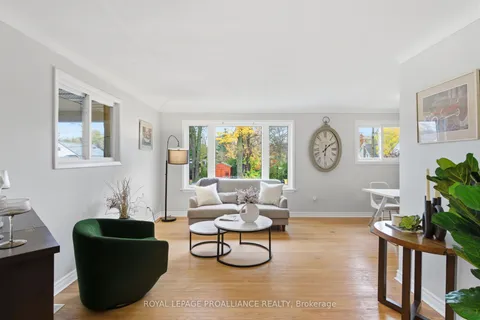 322 Pearl Street, ON K6V 4E2