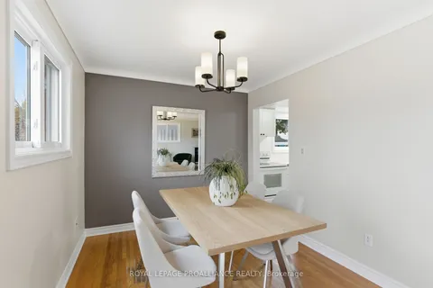 322 Pearl Street, ON K6V 4E2