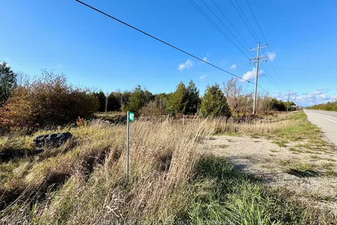 4887 Hwy 6 Highway, ON N0H 1Z0