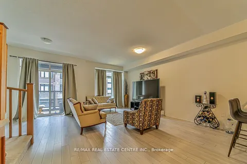 585 Colborne Street, ON N3S 0K4