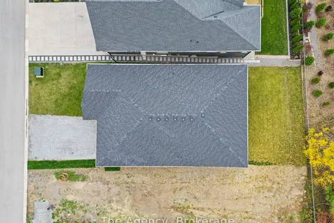 149 Willowbrook Drive, ON L3C 0G2