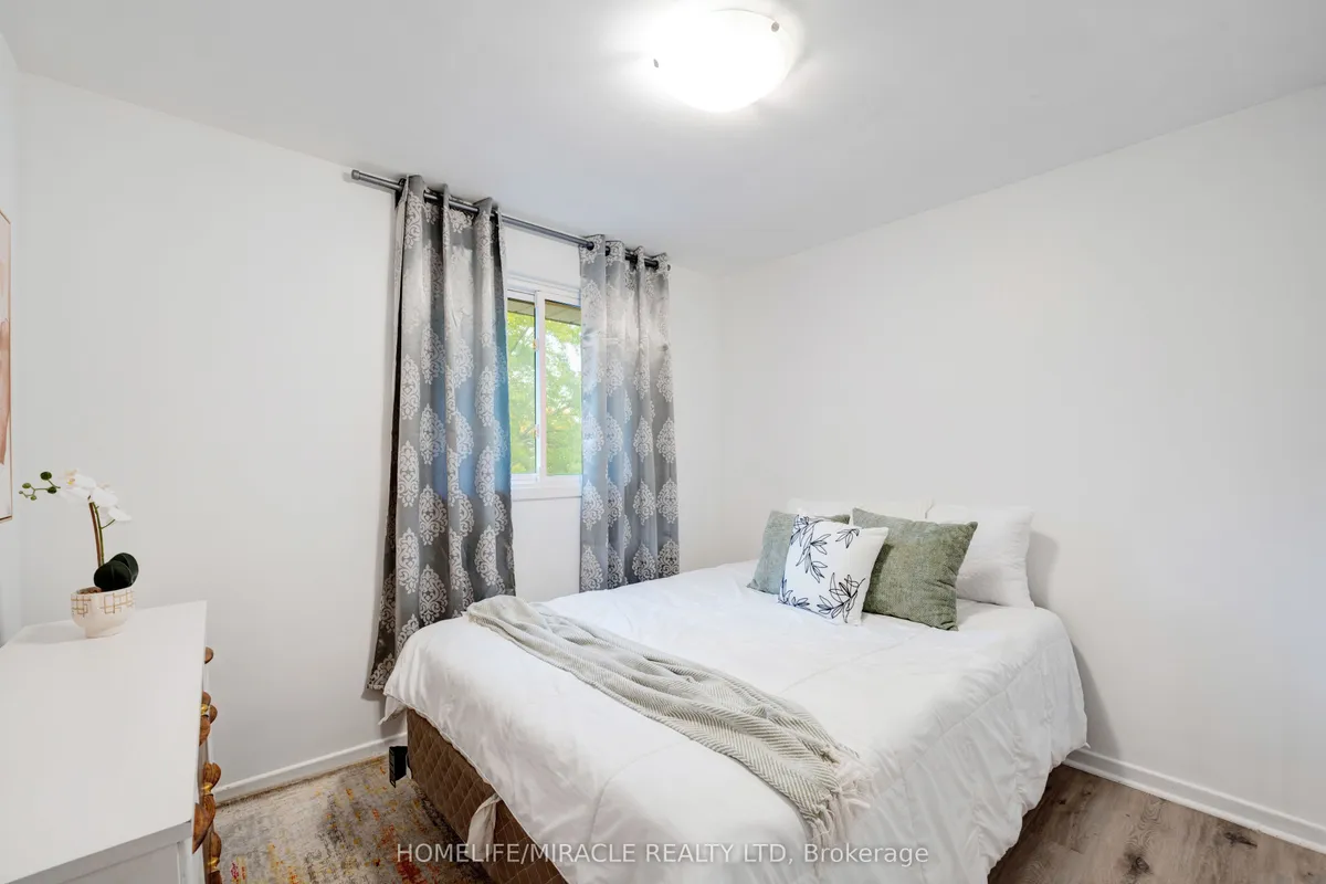 7250 Maywood Street, ON L2E 5P5