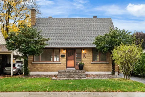 2028 OTHELLO Avenue, ON K1G 2A6