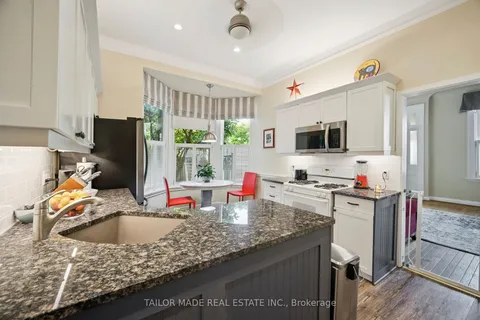 4 Leslie Street, ON N6H 1H9