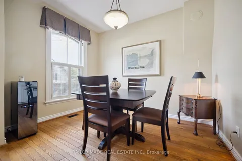 4 Leslie Street, ON N6H 1H9