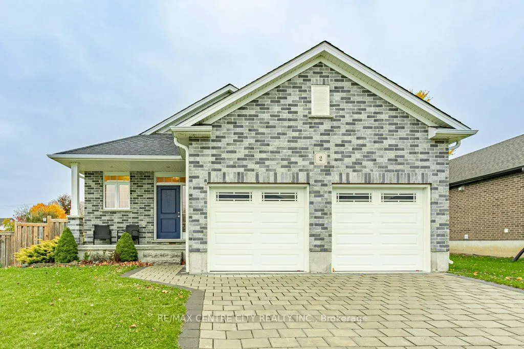 2 Diamondridge Court, ON N4X 0B3