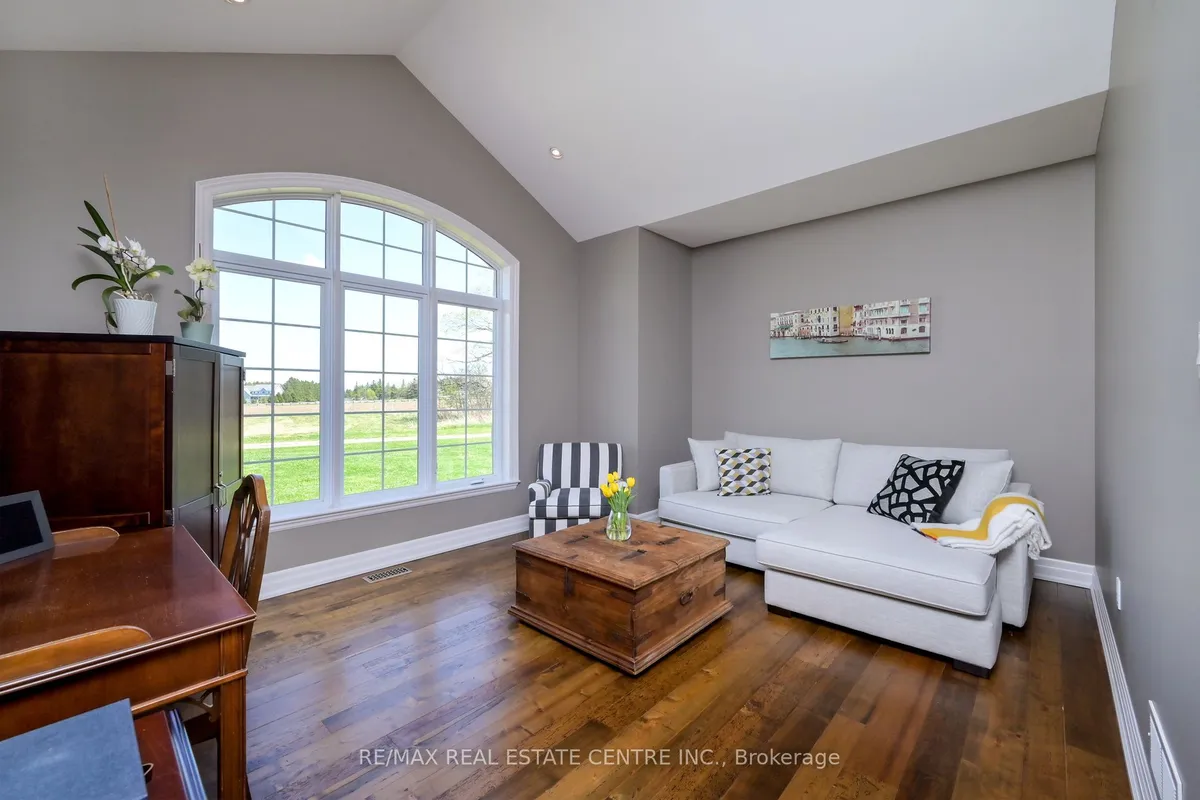 293138 8th Line, ON L9W 0T6