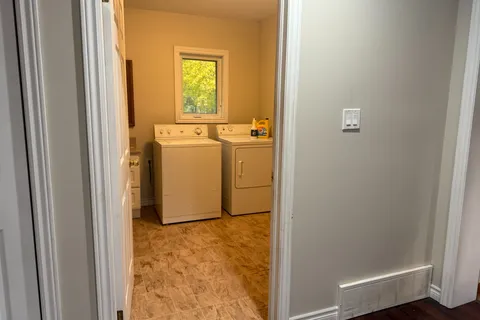 107 Centre Street, ON N0G 2A0