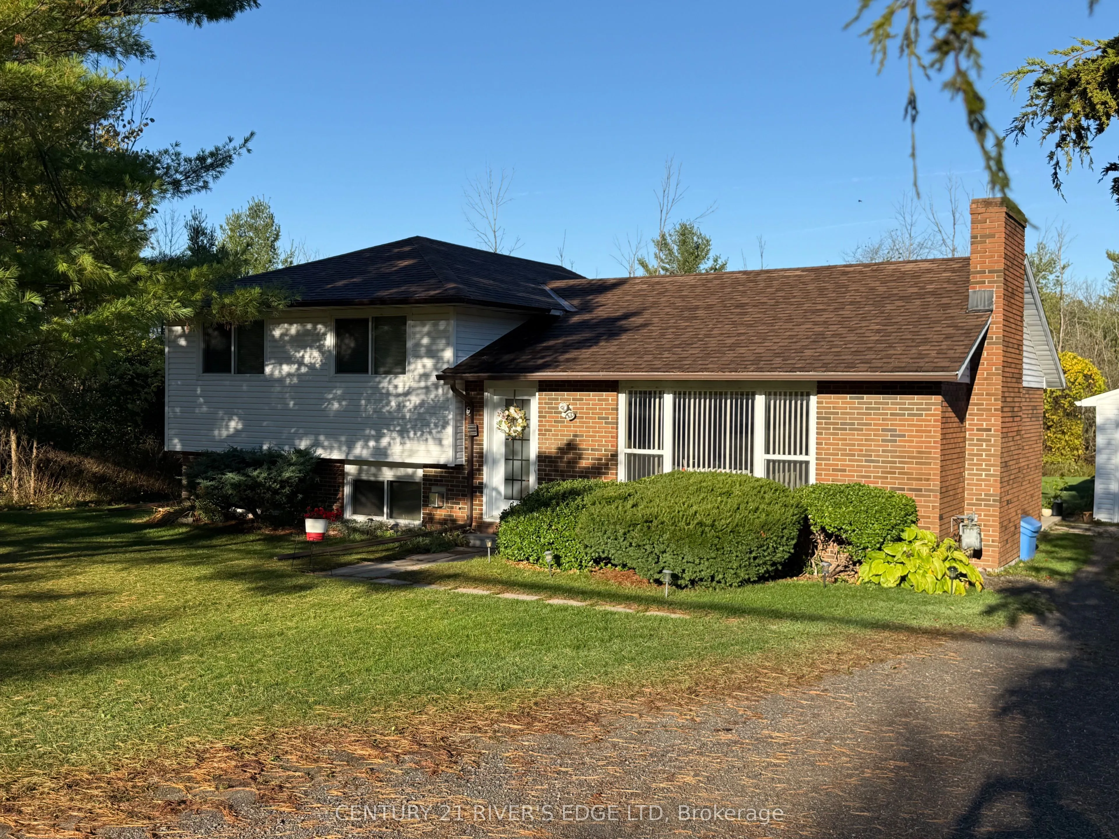 1154 Road 2 Road, ON K6V 5T3