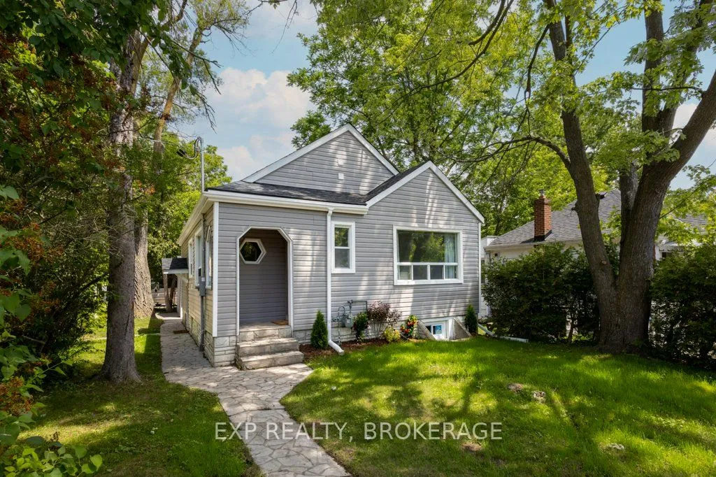 19 Scott Street, ON K7L 1L3