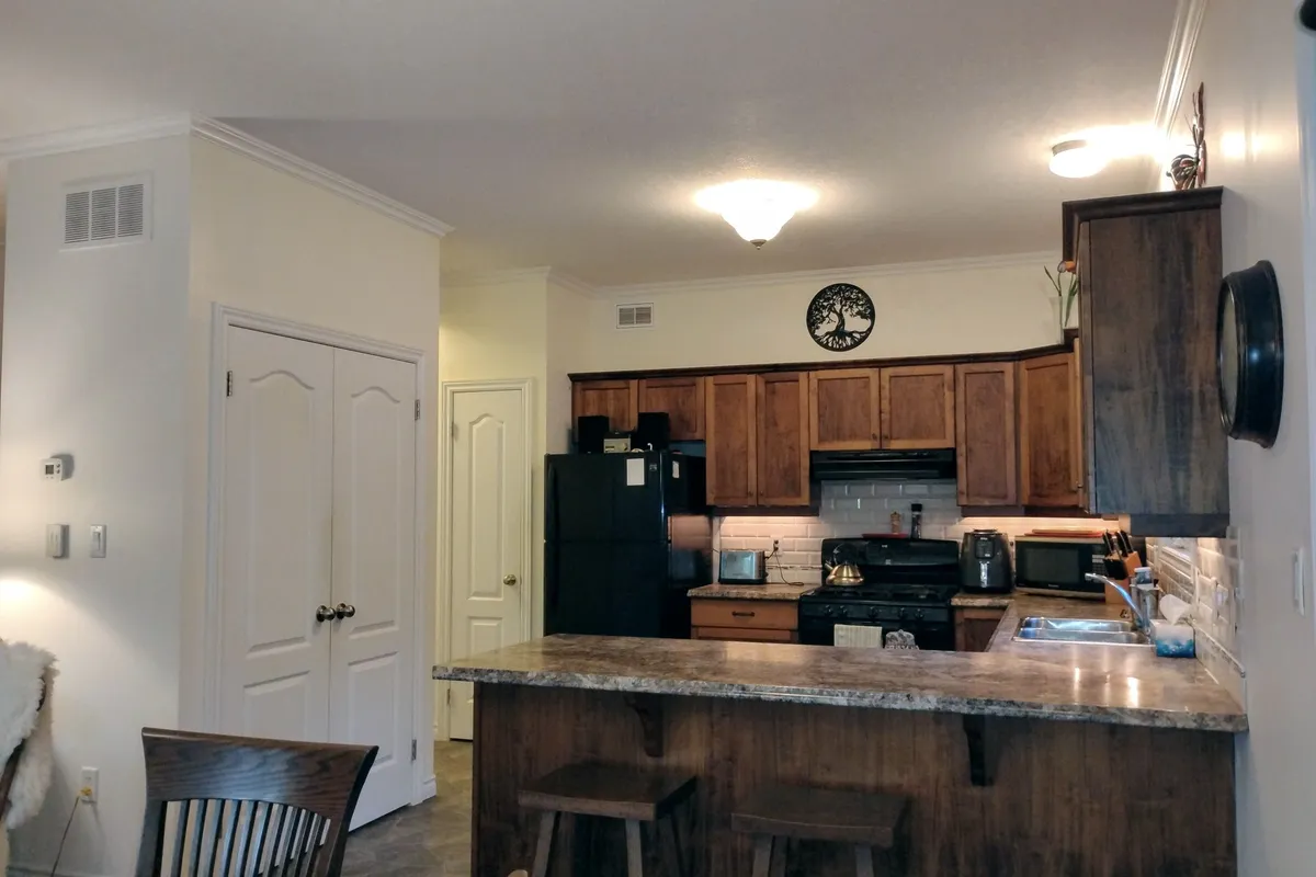 97 St Patrick Street, ON N7A 2L5