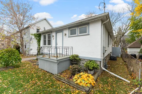 58 Stanley Street, ON K7K 1Y1