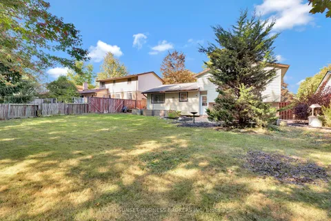 723 Barclay Road, ON N6K 1K4