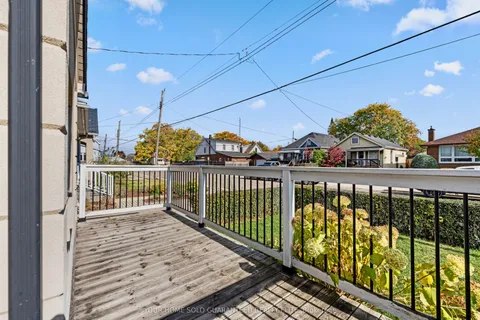 233 Normanhurst Avenue, ON L8H 5N1