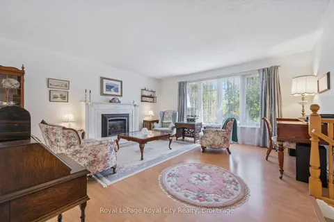 6 Fairmeadow Drive, ON N1H 6X3