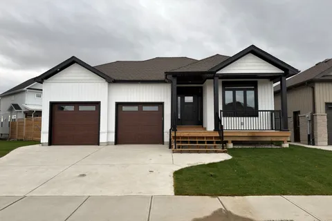 151 WESTLINKS Drive, ON N0H 2C3