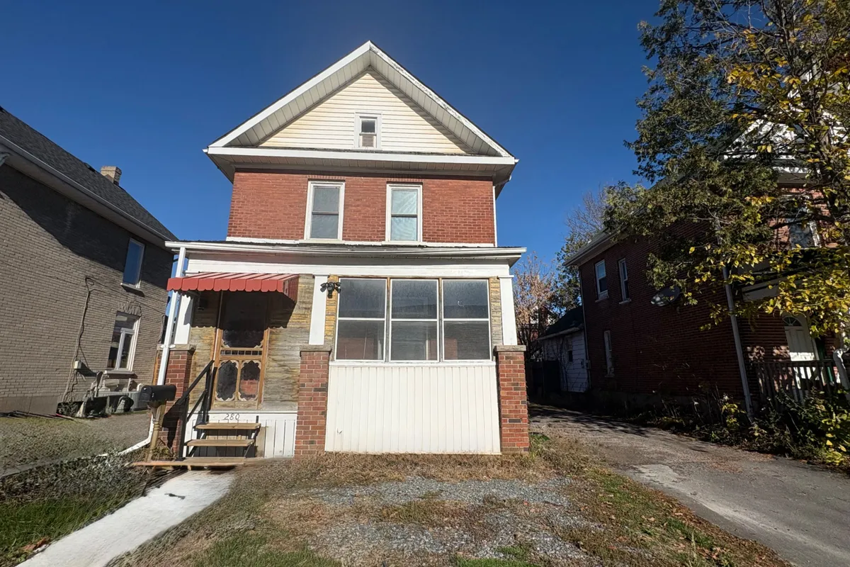 280 Lansdowne Street, ON K9J 1Y8