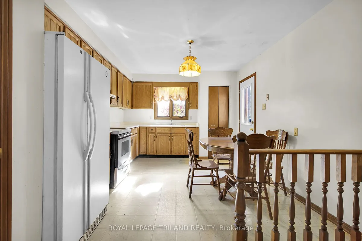 42 Applegreen Grove, ON N6J 4K4