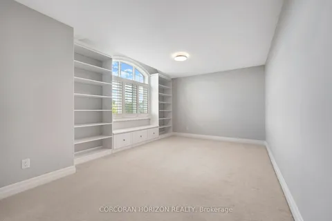 209 River Birch Street, ON N2C 2V3