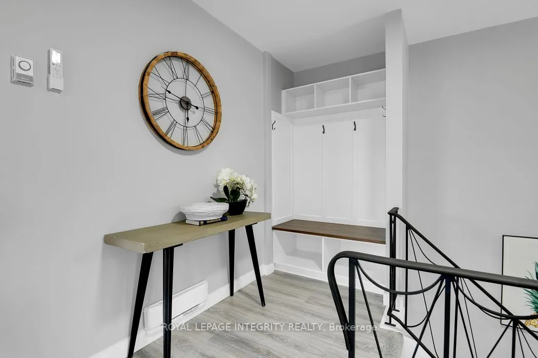 3 Ashwick Court, ON K2G 3S4