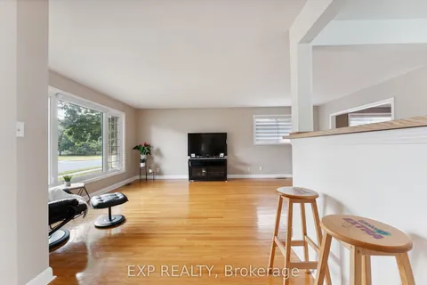 218 Farley Avenue, ON K8N 4L5