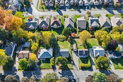 16 Valleyview Crescent, ON K8P 3G1