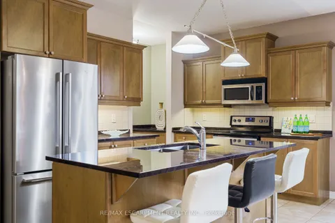 25 Sidare Court, ON L3M 4E8