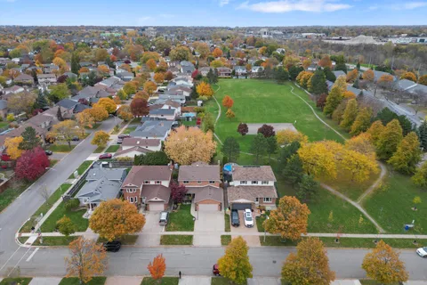 26 Elderwood Drive, ON L2S 3E5